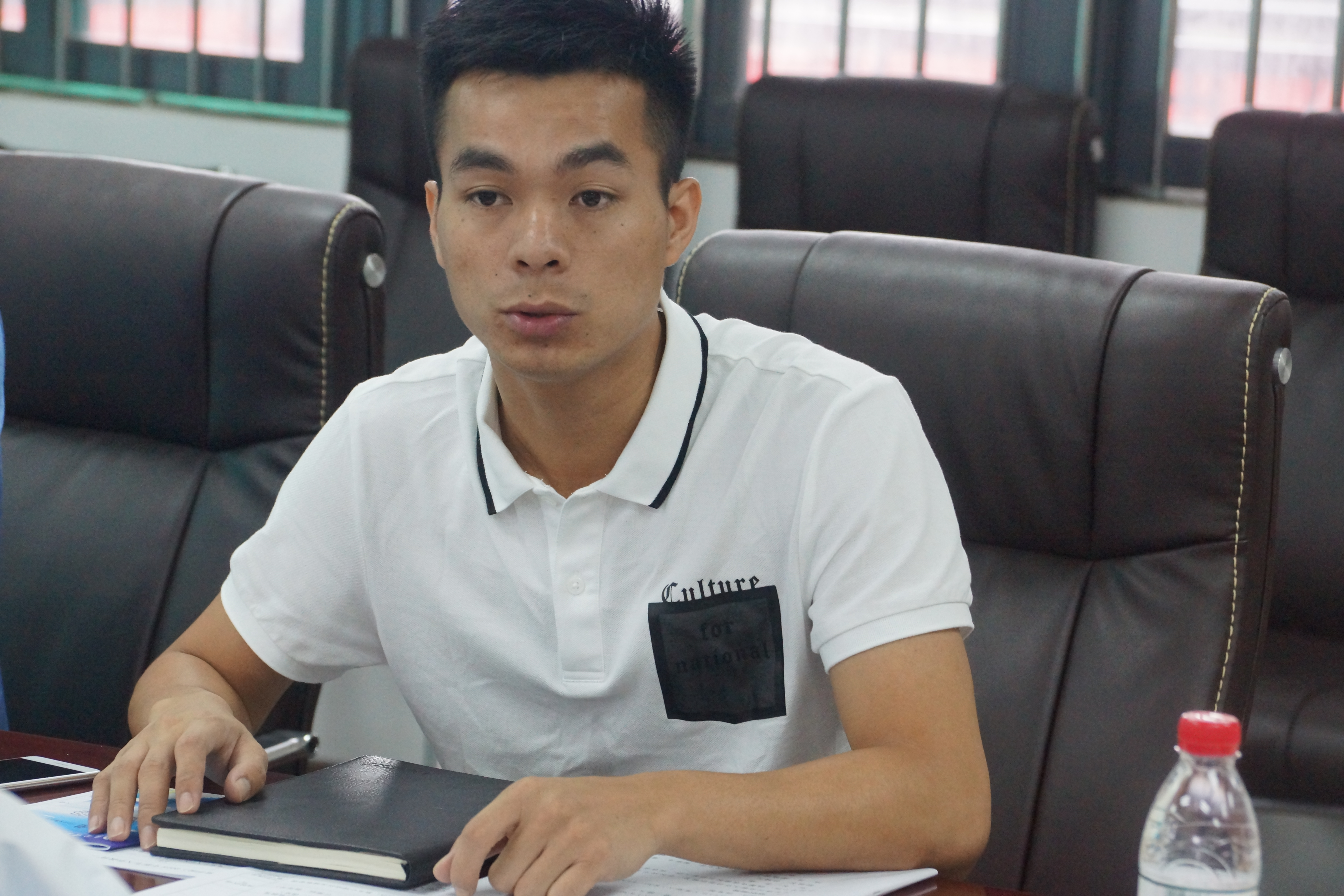 黑料吃瓜网
举办2018级新生班主任沙龙1-4-.JPG