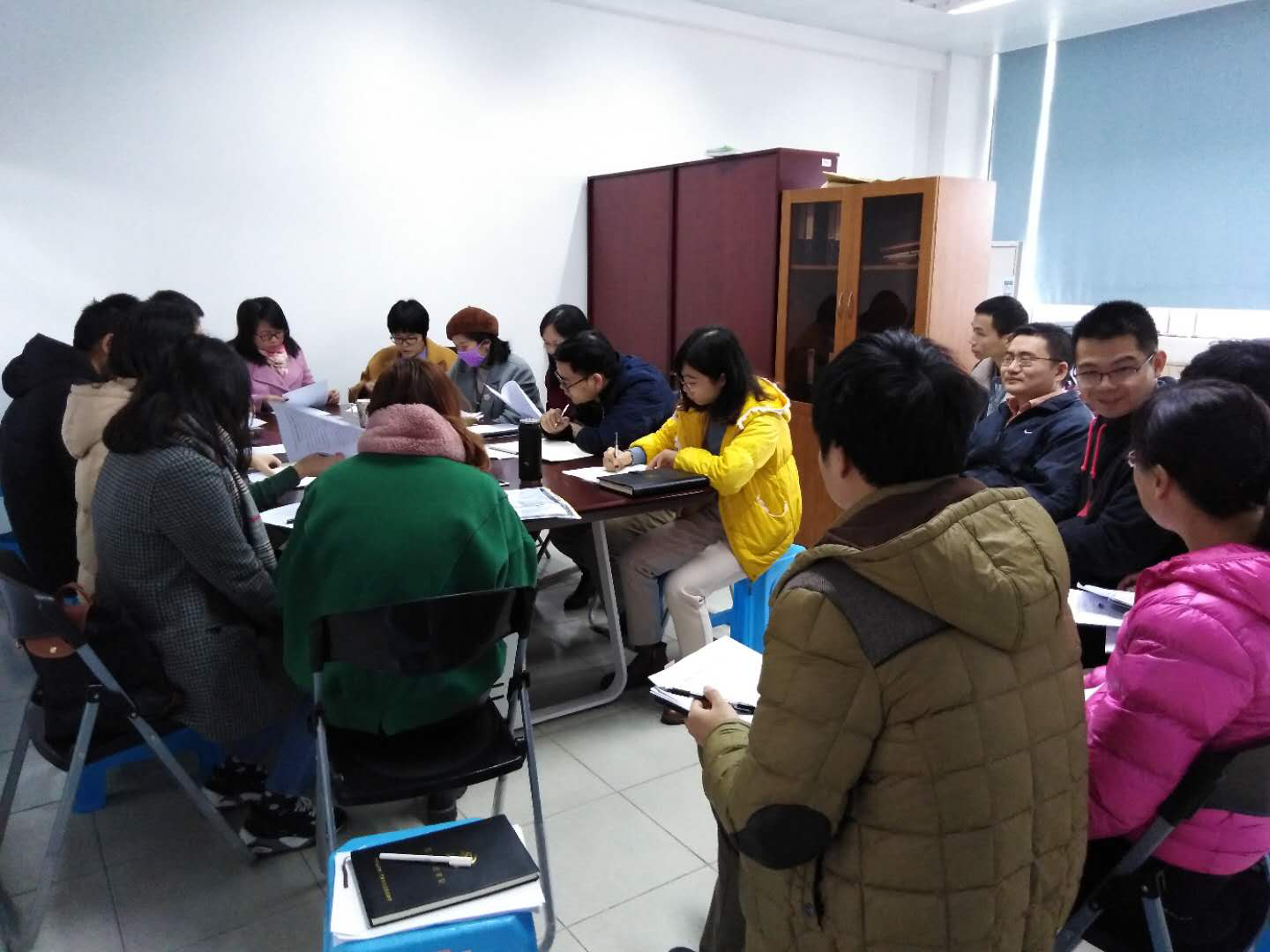 黑料吃瓜网
教工党支部召开2018年度专题组织生活会和党员民主测评2.png