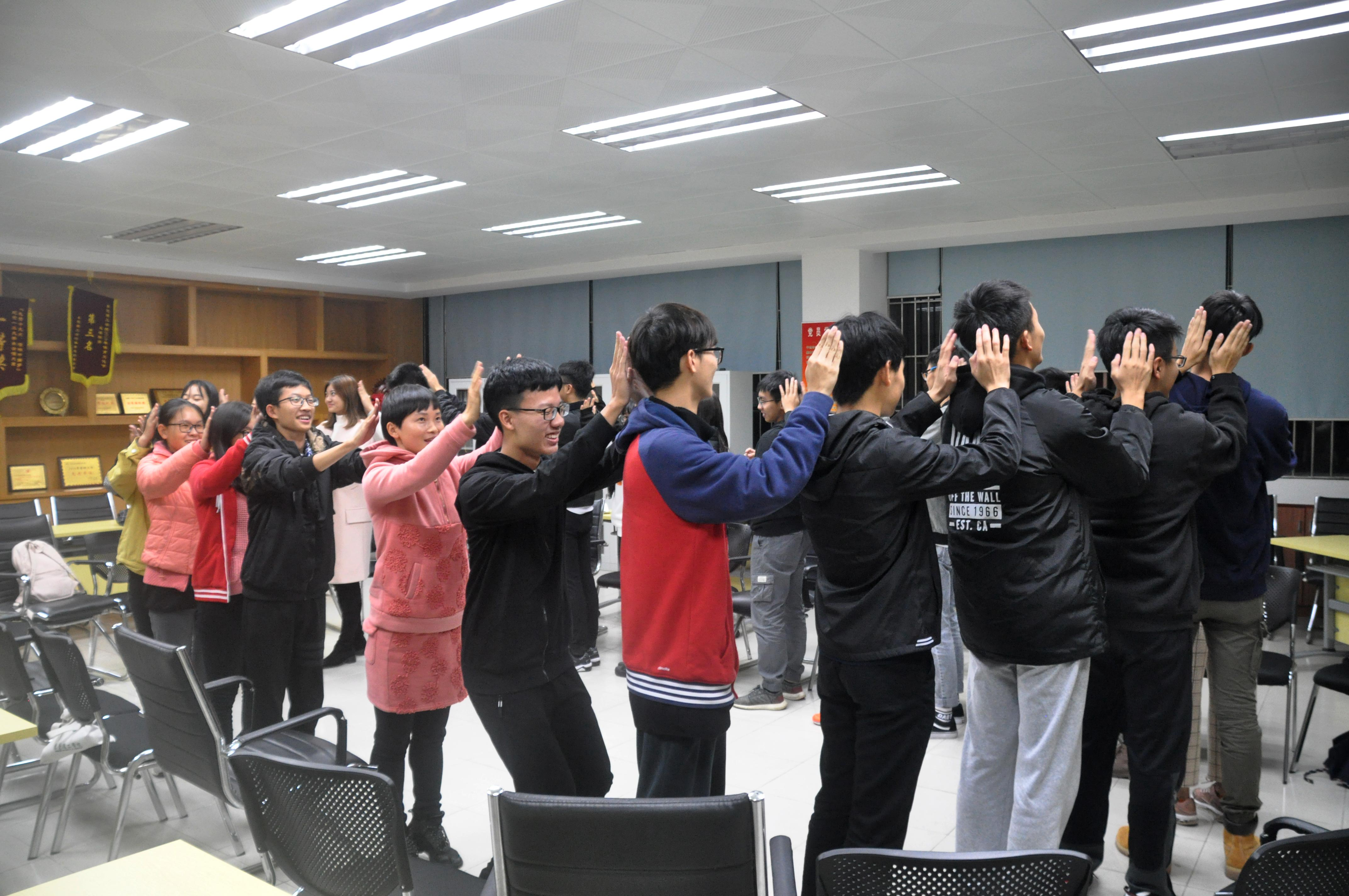 黑料吃瓜网
举行第八期心角落活动2.png