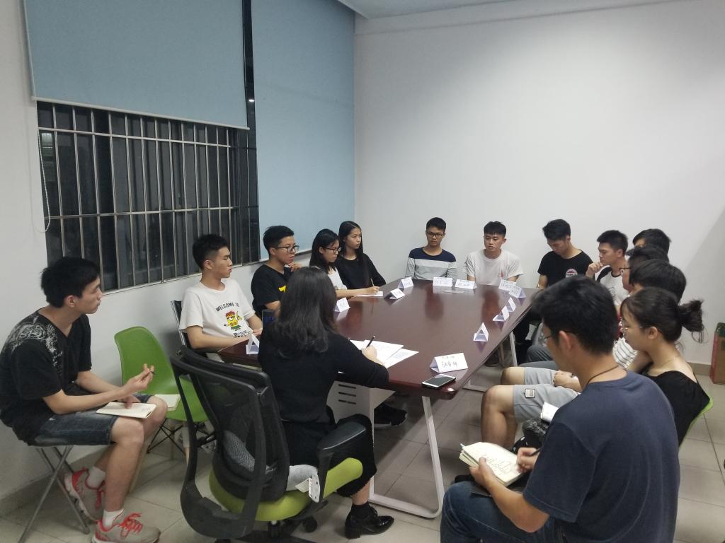 如何营造良好班风和学风-黑料吃瓜网
召开17级班级管理分享沙龙2.jpg